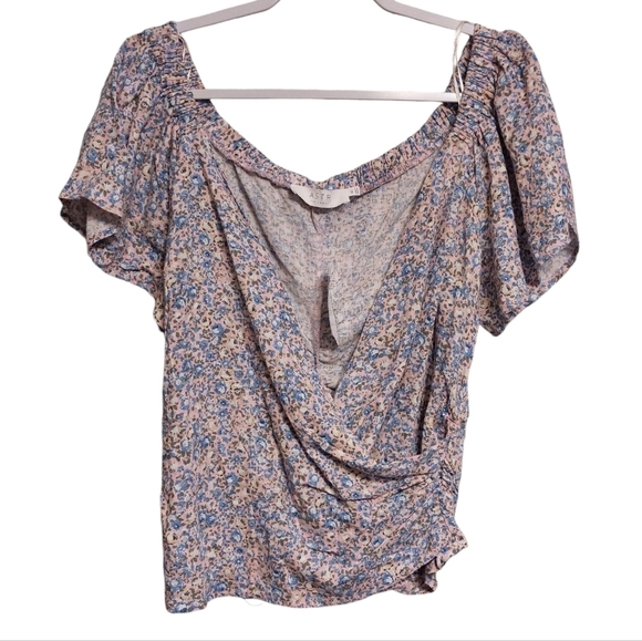 Astr Tops - ASTR the Label Short Flutter Sleeve Ditsy Faux Wrap Top- size XL